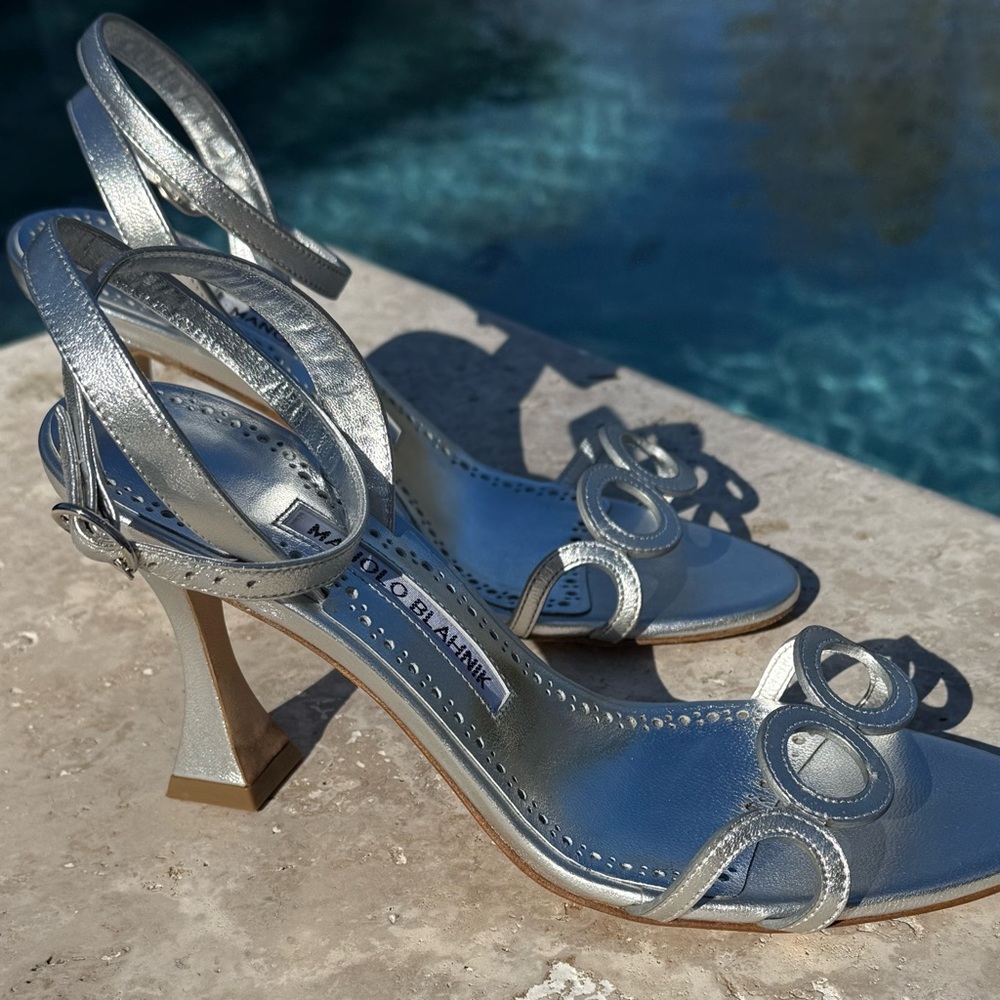 Manolo Blahnik Metallic Silver Heels - Picture 15 of 16